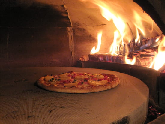 Au Feu de Bois, Pizzeria à Cugand avec Linternaute ~ Restaurant Au Feu De Bois Au Feu de Bois, Pizzeria à Cugand avec Linternaute ~ Restaurant Au Feu De Bois